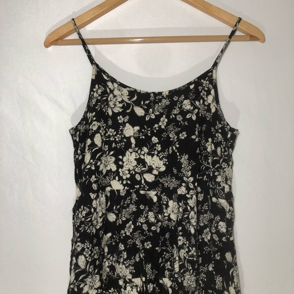 MISS DAISY SMALL FLORAL MINI DRESS IN BLACK & WHITE SIZE SMALL - Picture 3 of 4